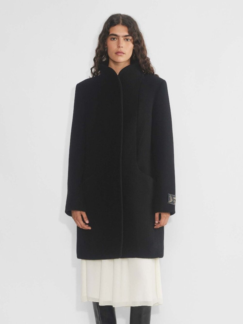 Aritzia Cocoon Coat - Soft Wool Cashmere Black Medium